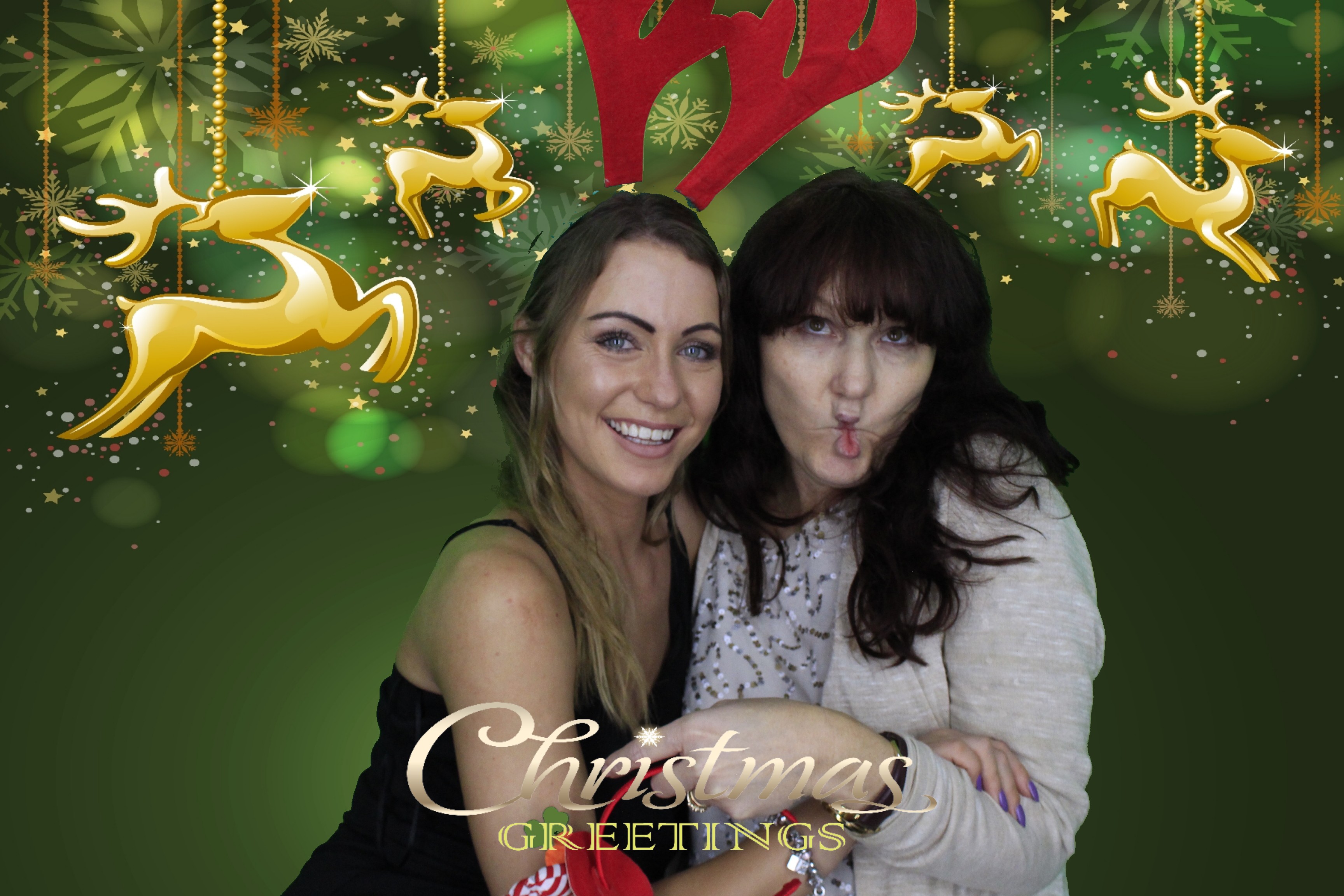 Silvermere Christmas Party  | View more photos from the event at gallery.myphotoboothexperience.co.uk/u/MyPhotoBoothExperienceLtd/Silvermere-Christmas-Party-0